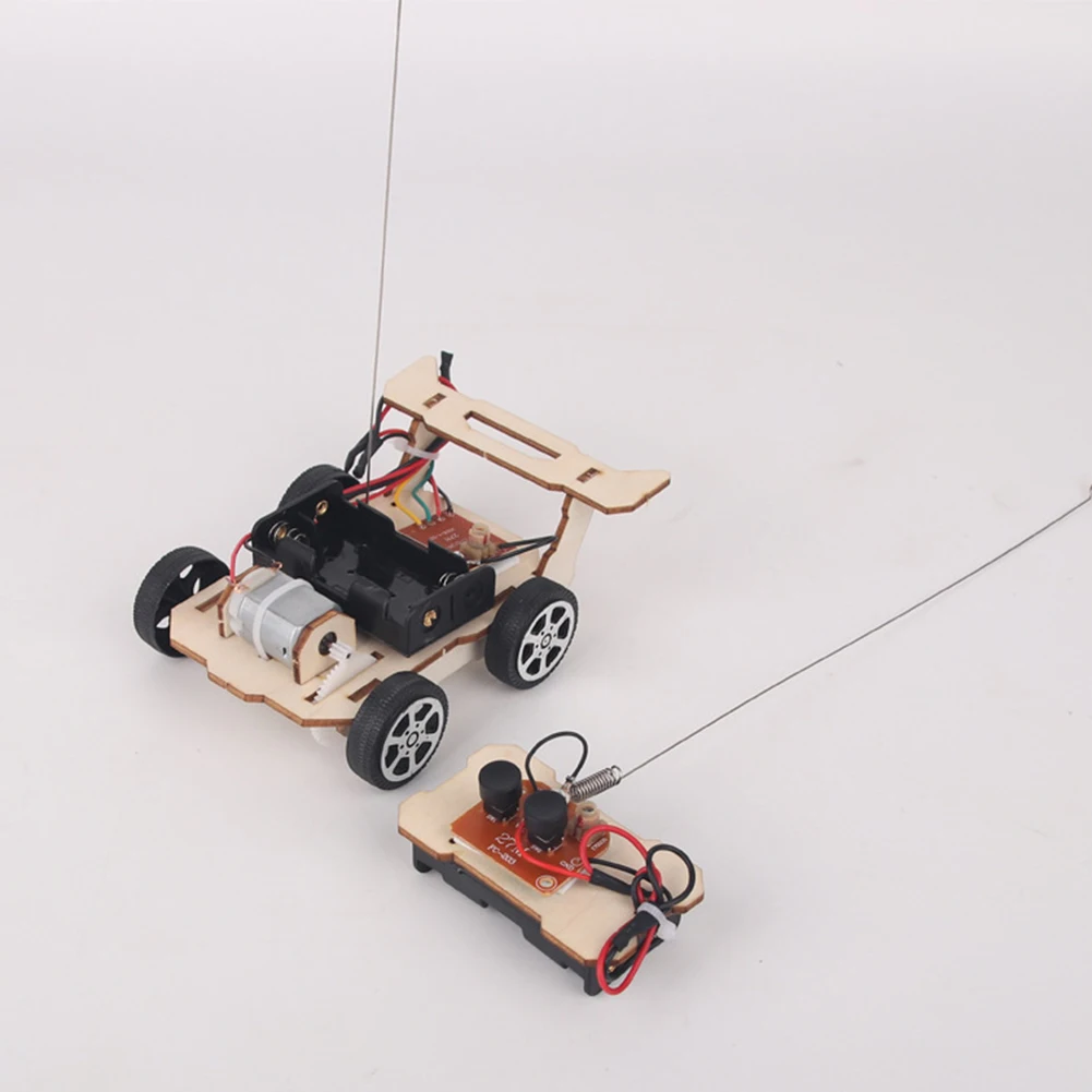 DIY RC Car Model Assemble Kit  - Diy Automation Projects recension och pris
